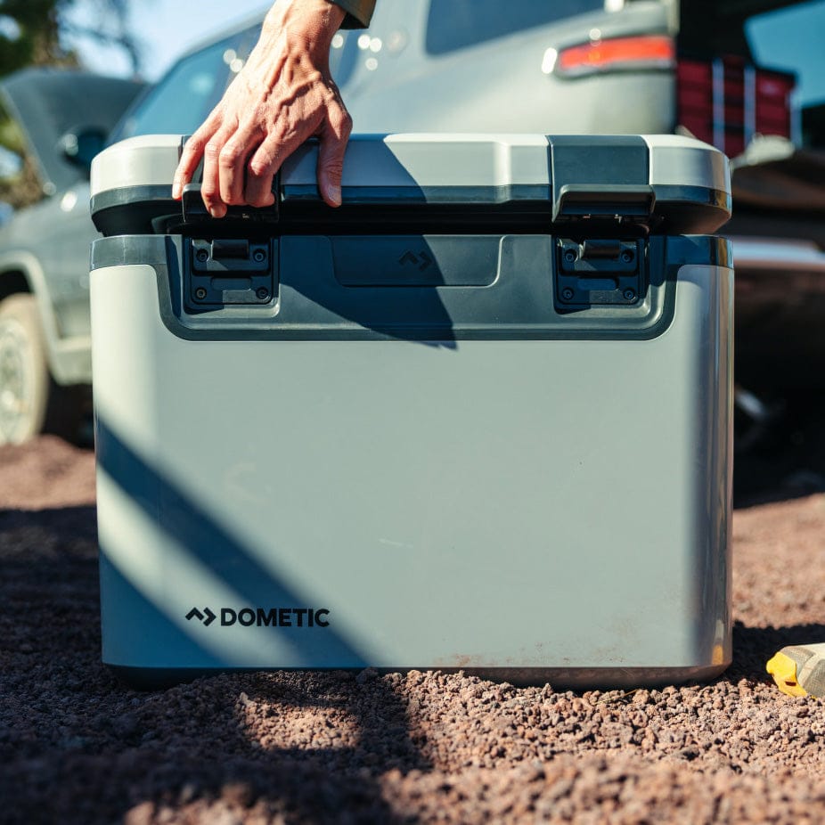 Custom Dometic Recon 41L cooler - Corporate Gifts