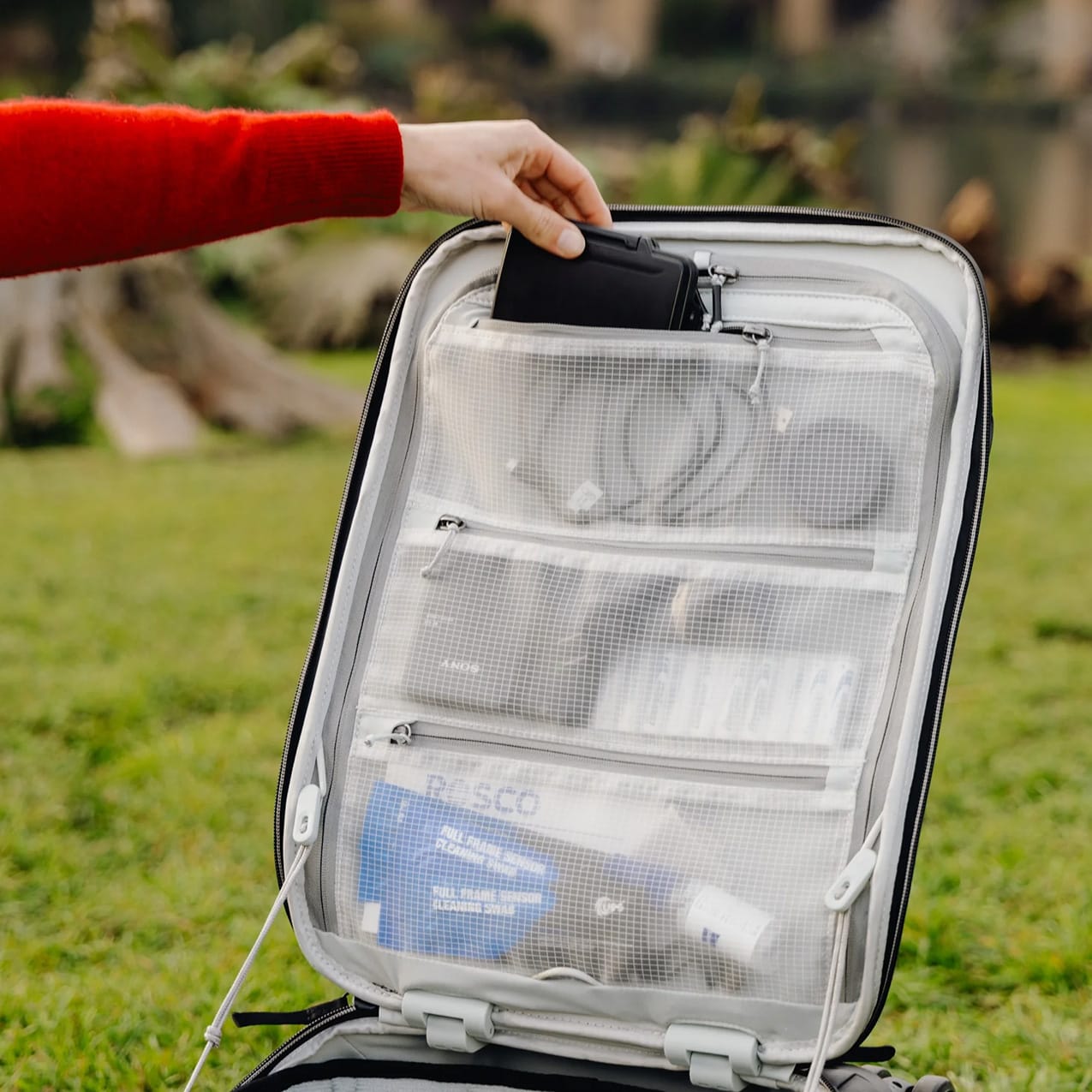Custom Peak Design Roller Pro Carry-On - Corporate Gifts