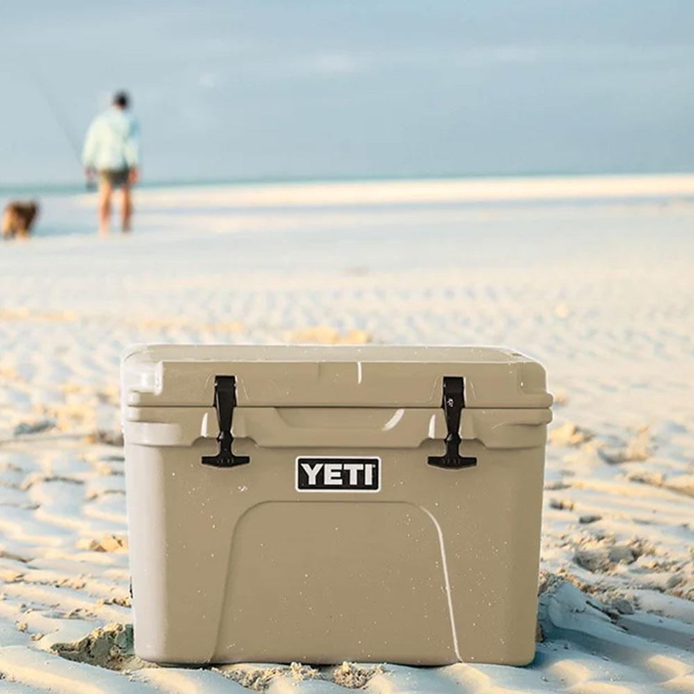 YETI Tundra 35 Hard Cooler White