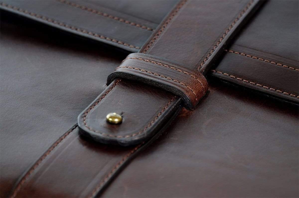Terra Custom Vachetta Leather Post-Strap Padfolio
